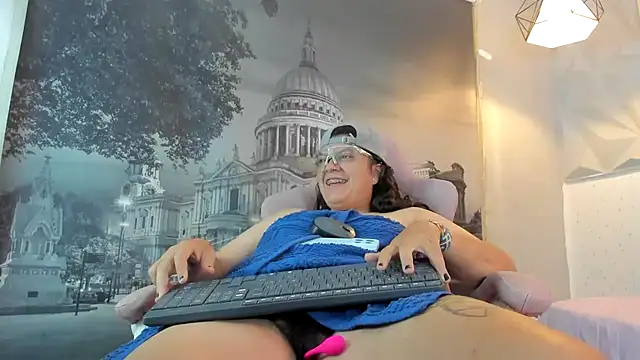 Snapshot of snowflake_xxx chatting on 10.08.25 snowflake xxx online show from 10.08.25