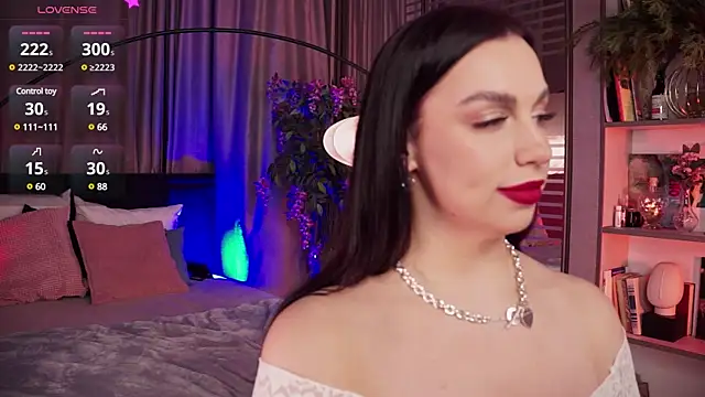 LunaNight online show from 01.12.25