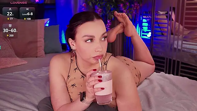 LunaNight online show from 01.13.25