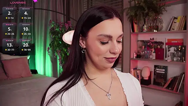 LunaNight online show from 01.13.25