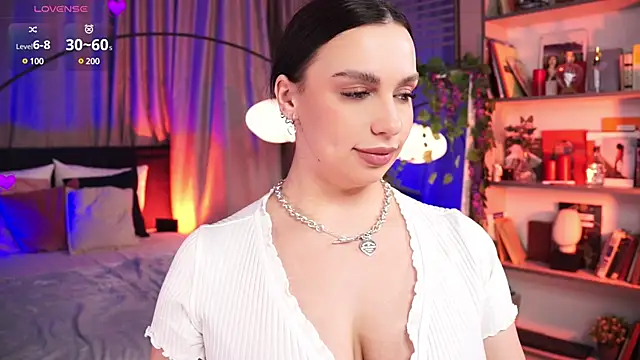 LunaNight online show from 03.17.25