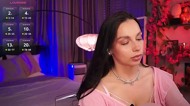 LunaNight online show from 09.12.25