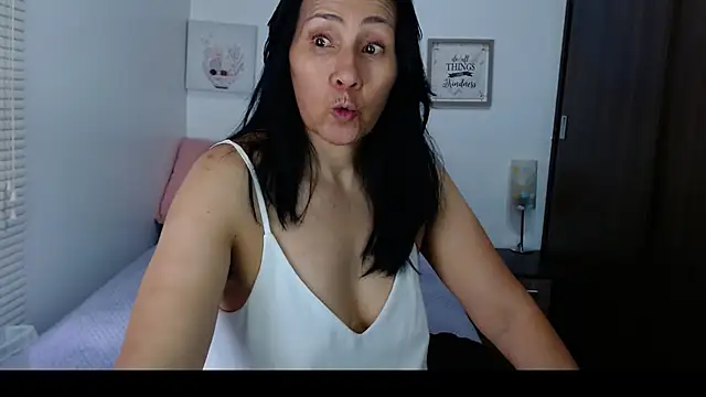 Maira B online show from 03.16.26