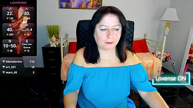 Snapshot of Julia_Dean chatting on 01.04.25 Julia Dean online show from 01.04.25