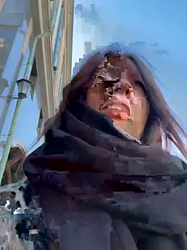 Snapshot of BabeRainbow chatting on 09.29.25 BabeRainbow online show from 09.29.25