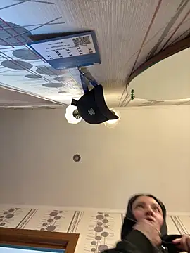 Snapshot of BabeRainbow chatting on 10.18.25 BabeRainbow online show from 10.18.25