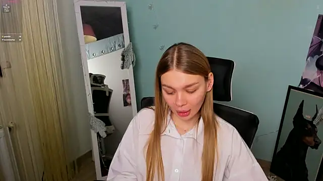 Molly sweetie online show from 01.05.25