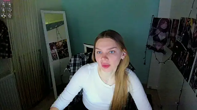 Molly sweetie online show from 03.17.25