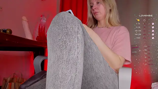 HunnyWifey online show from 01.25.25