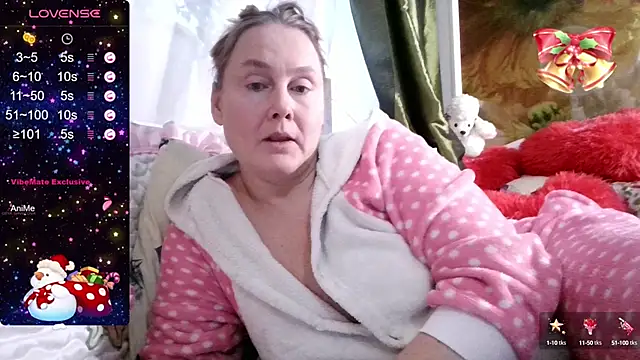 Snapshot of pussykroshka chatting on 12.19.24 pussykroshka online show from 12.19.24
