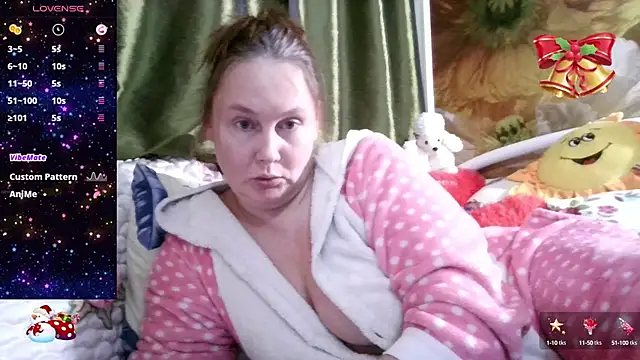 Snapshot of pussykroshka chatting on 12.27.24 pussykroshka online show from 12.27.24