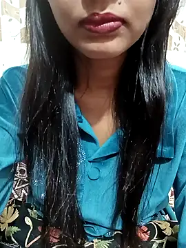 Snapshot of Yours-Bebo chatting on 01.20.25 Yours-Bebo online show from 01.20.25