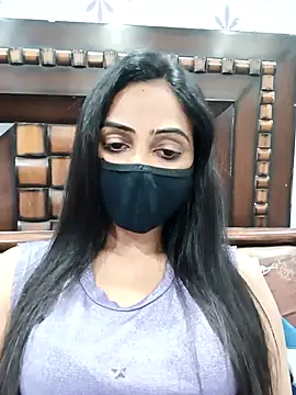 Yours-Bebo online show from 11.18.25