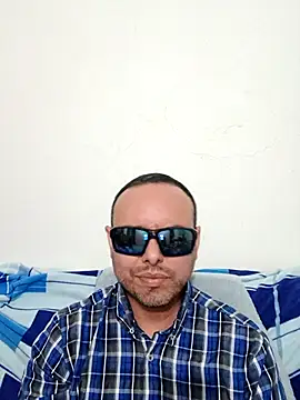 Snapshot of ElSunEagle chatting on 06.17.26 ElSunEagle online show from 06.17.26