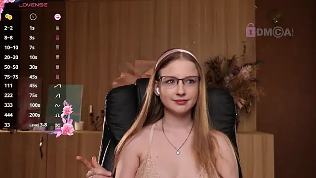 Snapshot of steffania- chatting on 02.03.25 steffania- online show from 02.03.25