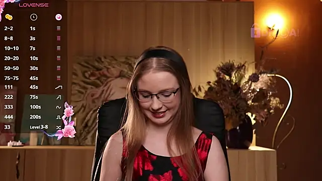 Snapshot of steffania- chatting on 02.14.25 steffania- online show from 02.14.25