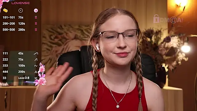 Snapshot of steffania- chatting on 02.15.25 steffania- online show from 02.15.25