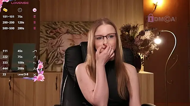 Snapshot of steffania- chatting on 03.01.25 steffania- online show from 03.01.25