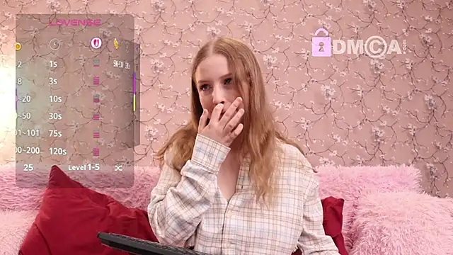 Snapshot of steffania- chatting on 10.09.25 steffania- online show from 10.09.25