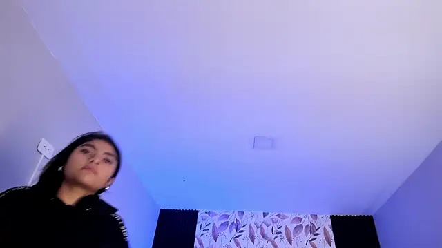 GiselOrtiz online show from 06.05.26