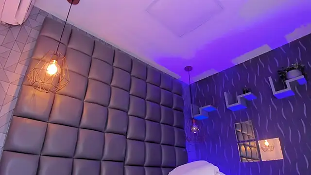 megan woll online show from 02.20.26