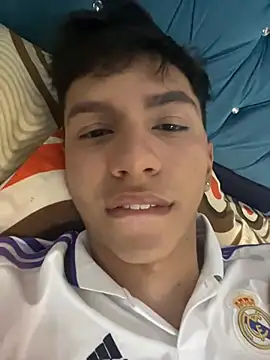 Leonarrrd 01 online show from 12.14.24