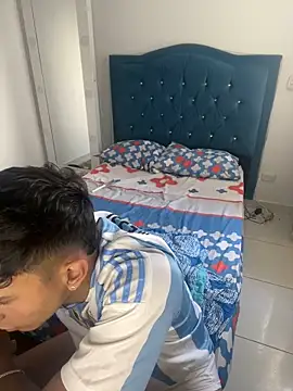 Leonarrrd 01 online show from 02.15.25