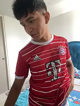 Leonarrrd 01 online show from 03.10.25