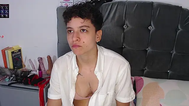 Antonella Cruz02 online show from 04.23.26