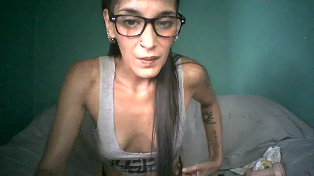 Sofii floyd  online show from 01.06.25