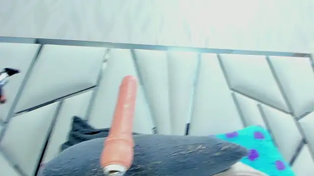  aurora18  online show from 03.23.25