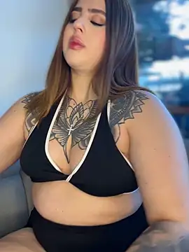 ValerieHilton online show from 10.25.25