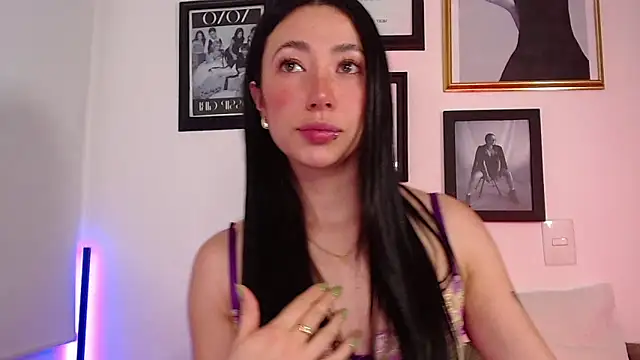 Snapshot of lilyy_evanss chatting on 01.09.25 lilyy evanss online show from 01.09.25