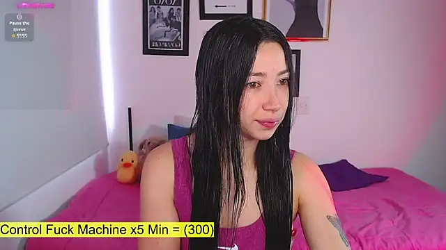 Snapshot of lilyy_evanss chatting on 03.06.25 lilyy evanss online show from 03.06.25