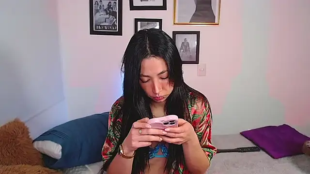 Snapshot of lilyy_evanss chatting on 03.17.25 lilyy evanss online show from 03.17.25