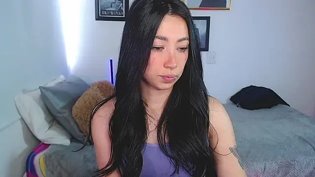 Snapshot of lilyy_evanss chatting on 03.20.25 lilyy evanss online show from 03.20.25