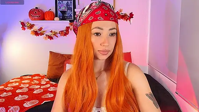 Snapshot of lilyy_evanss chatting on 10.22.25 lilyy evanss online show from 10.22.25