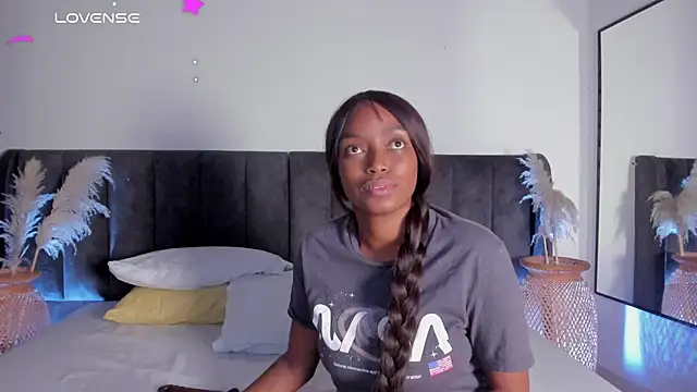 Snapshot of Martina_jackson_15 chatting on 02.25.25 Martina jackson 15 online show from 02.25.25