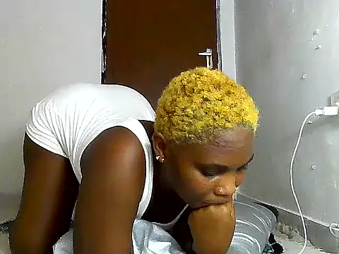 Snapshot of SexyKimberly23 chatting on 11.01.25 SexyKimberly23 online show from 11.01.25