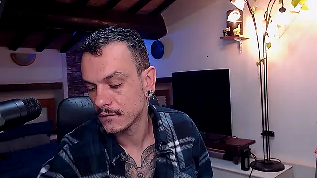 Snapshot of cek_186 chatting on 10.07.25 cek 186 online show from 10.07.25