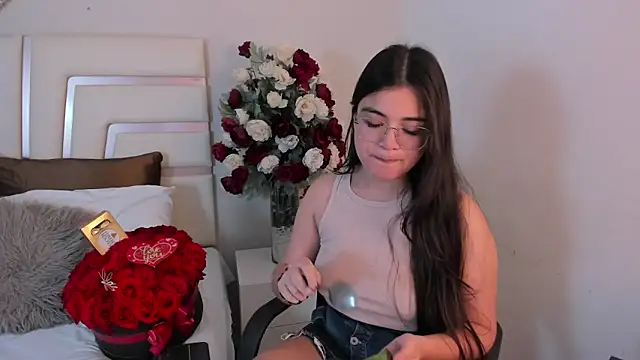 CamilaSofiia online show from 02.15.25