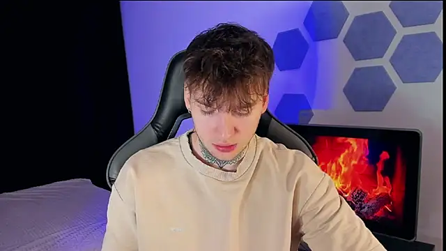 Chris Tyson online show from 03.20.25