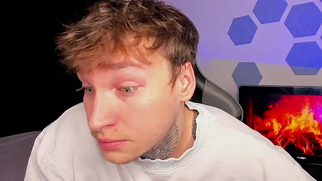 Chris Tyson online show from 10.06.25