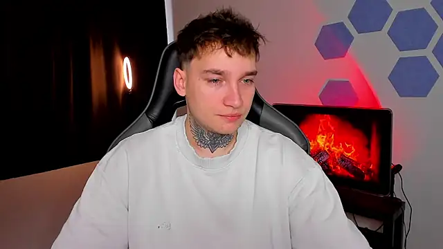 Chris Tyson online show from 11.25.25