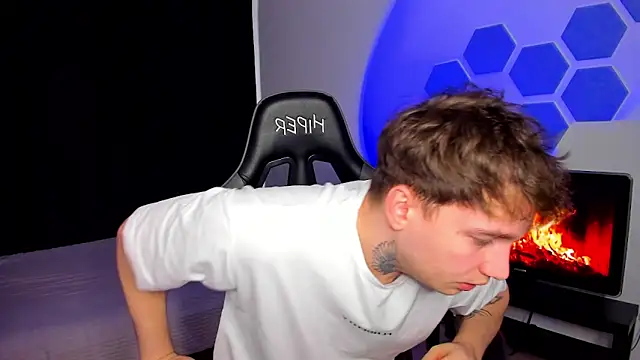 Chris Tyson online show from 01.08.26