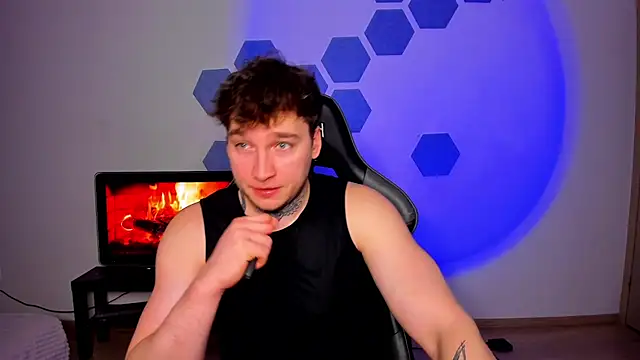 Chris Tyson online show from 04.03.26