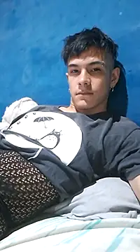 Snapshot of LYZBORNHD chatting on 01.29.25 LYZBORNHD online show from 01.29.25