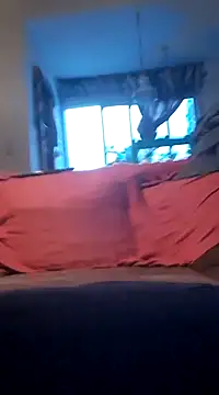 Snapshot of LYZBORNHD chatting on 03.18.25 LYZBORNHD online show from 03.18.25