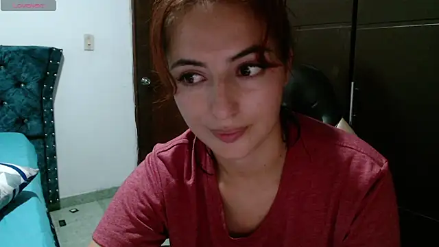 Kate lorens9 online show from 12.17.24