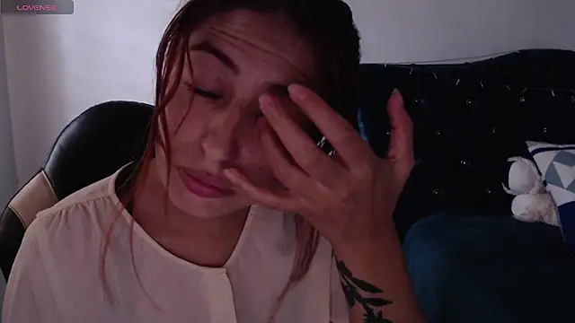 Kate lorens9 online show from 03.14.25